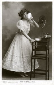 Gabrielle Ray, attrice, ballerina e cantante inglese, c1906 da Rotary Photo