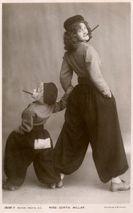 Gertie Millar, attrice e cantante britannica, c. 1906 da Rotary Photo
