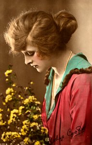 Gladys Cooper 1888-1971, attrice inglese, inizio XX secolo da Rotary Photo