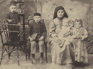 Famiglia tartara di Kazan, c.1900 (foto in b/n)