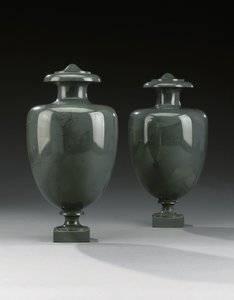 Coppia di vasi Kalkan, Peterhof, c.1800 da Russian School