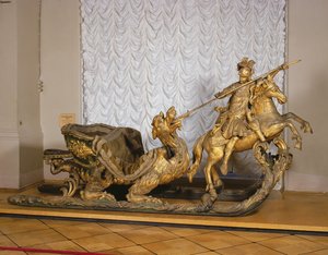 Slitta di Carnevale con la figura di San Giorgio da Russian School