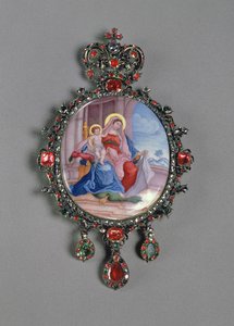 Panagia con miniatura della Madonna col Bambino (smalto dipinto e argento in rilievo con gioielli) da Russian School