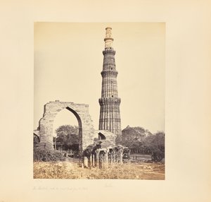 Delhi; il Kutub Minar, con il Grande Arco, da ovest da Samuel Bourne