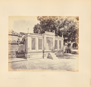 Delhi; la tomba di Mirza Jehangir. È un esempio di splendida scultura in marmo da Samuel Bourne