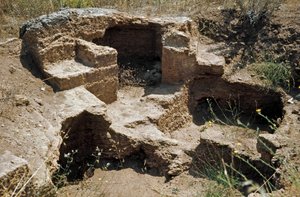 Cultura nuragica sarda: rovine della città prenuragica sul sito megalitico di Anghelu Ruju: la torre centrale. XX secolo a.C. Alghero, Sardegna, Italia da Sardinia Nuragic Civilization