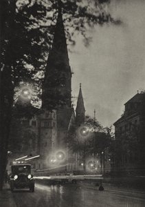 Berlino: Kaiser Wilhelm-Gedachtniskirche (foto in bianco e nero) da Sasha Stone