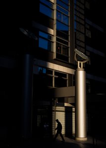 Luce e ombra in città