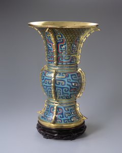 Vaso a forma di Zun e supporto