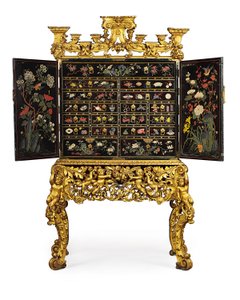 Cabinet da esportazione cinese su supporto William e Mary, fine XVII secolo da School Chinese