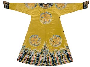 Abito ricamato Qiu Xiangse 