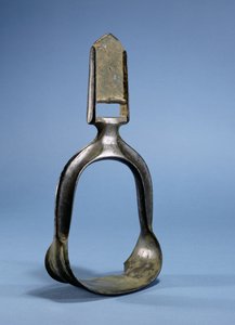 Staffa, dal nord-ovest della Cina o dalla Siberia, VI o VII secolo (bronzo) da School Chinese