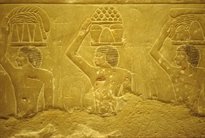 Antico Egitto, Incisione/pittura murale, Mastaba/Tomba di Idout, Saqqara, 2323-2150 a.C., Portatori con offerte