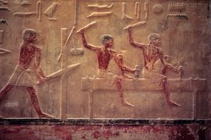 Antico Egitto, Scultura/pittura murale, Mastaba/Tomba di Ti, Saqqara, V dinastia, Falegnami che segano e martellano, Modellatura di una trave da School Egyptian