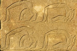 Antico Egitto, Pittura/Scultura murale, Acrobate femminili che si esibiscono, Tempio di Karnak, Luxor da School Egyptian