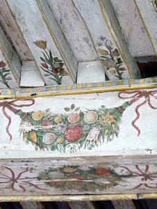 (dettaglio) di travi dipinte (legno dipinto)
