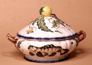 Zuppiera di Leboeuf et Milliet, decorata da Rousseau dopo i disegni di Bracquemond