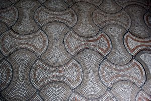 Dettaglio della decorazione del pavimento (mosaico) da School Italian