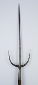Forca militare (ferro e legno)