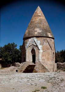 Vista della tomba di Melik Gazi (12° secolo) da School Ottoman