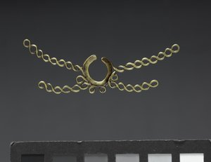 Ornamento per il naso, Chavín de Huantar c.500-200 a.C. da School Peruvian