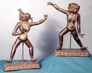 Due figure di Dakinis (bronzo) da School Tibetan