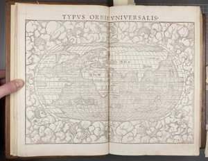 Globo, da Cosmographia, 1544 da Sebastian Munster
