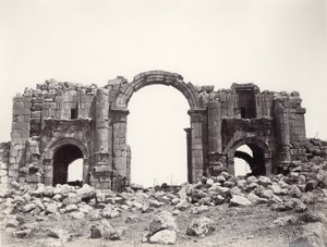 Arco di Adriano all