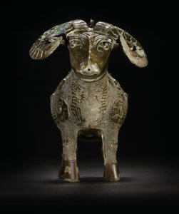 Vaso rituale a forma di ariete, Gong