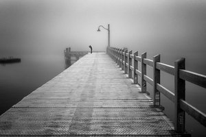 Misty Pier Solitudine da Shanrui Ren