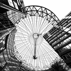 Architettura moderna con soffitti in vetro da Shanrui Ren