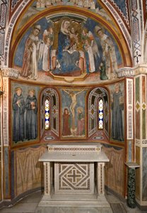 Vergine col Bambino e Crocifissione (dopo il restauro). Affresco della scuola di Siena. XIV secolo. Cappella della Vergine. Monastero di San Benedetto (Sacro Speco), Subiaco (Roma), Italia da Sienese School