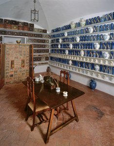Veduta della farmacia da Spanish School