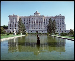 Vista del Palazzo Reale (1738-1755) (fotografia) da Spanish School