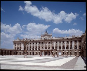 Vista del Palazzo Reale (1738-1755) (fotografia) da Spanish School