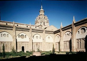 Vista dei chiostri, costruiti 1504-29