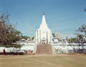 Veduta del Dagoba Thuparama, Ruwanweli Seya da Sri Lankan School
