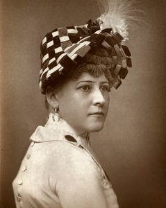 Kate Munroe, attrice da St James