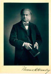 Professor Thomas H. Huxley (1825-95), biologo, ritratto fotografico