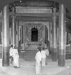 Il Trono del Leone, Palazzo Reale, Mandalay, Birmania, 1908
