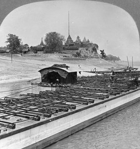 Vista di Sagaing dal fiume Irrawaddy, Birmania, 1908 da Stereo Travel Co