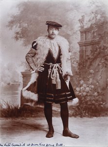 Mr Victor Cavendish, poi 9º Duca di Devonshire, come Ambasciatore, dopo il ritratto di Holbein di Jean de Dinteville, Il Ballo del Giubileo di Diamante della Duchessa di Devonshire a Devonshire House