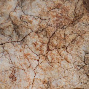 Superficie in pietra invecchiata da Studio Meikle
