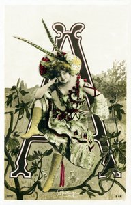 A: Constance Elise De Vere, attrice francese con radici inglesi, nata in Belgio - Teatro Marigny, Parigi - Alfabeto in cartoline - Fotomontaggi con fotografie di donne artiste della Belle Epoque realizzate da Leopold Reutlinger