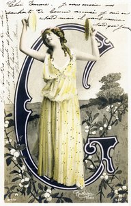 G: Louise Myriel, attrice e cantante lirica della Belle Epoque - Folies Bergere, Gymnase, Gaite, Parigi - Alfabeto in cartolina