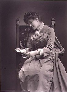 Ellen Terry (1847-1928) ritratto fotografico, metà anni 1880 da Studio Walery