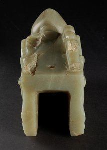 La Testa di Drago di Giada Junkunc da Tang Dynasty Chinese School
