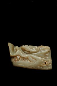 Testa di drago di giada Junkunc da Tang Dynasty Chinese School