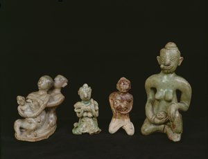 Figurine di madre e figlio (terracotta)