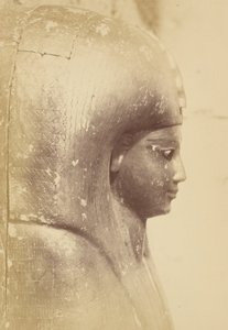 Primo piano del sarcofago della regina Aah-Hotep (profilo) da Théodule Devéria